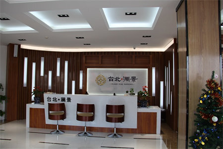 佛山小学学区港基山水名筑库上一楼，南北三室带储藏室